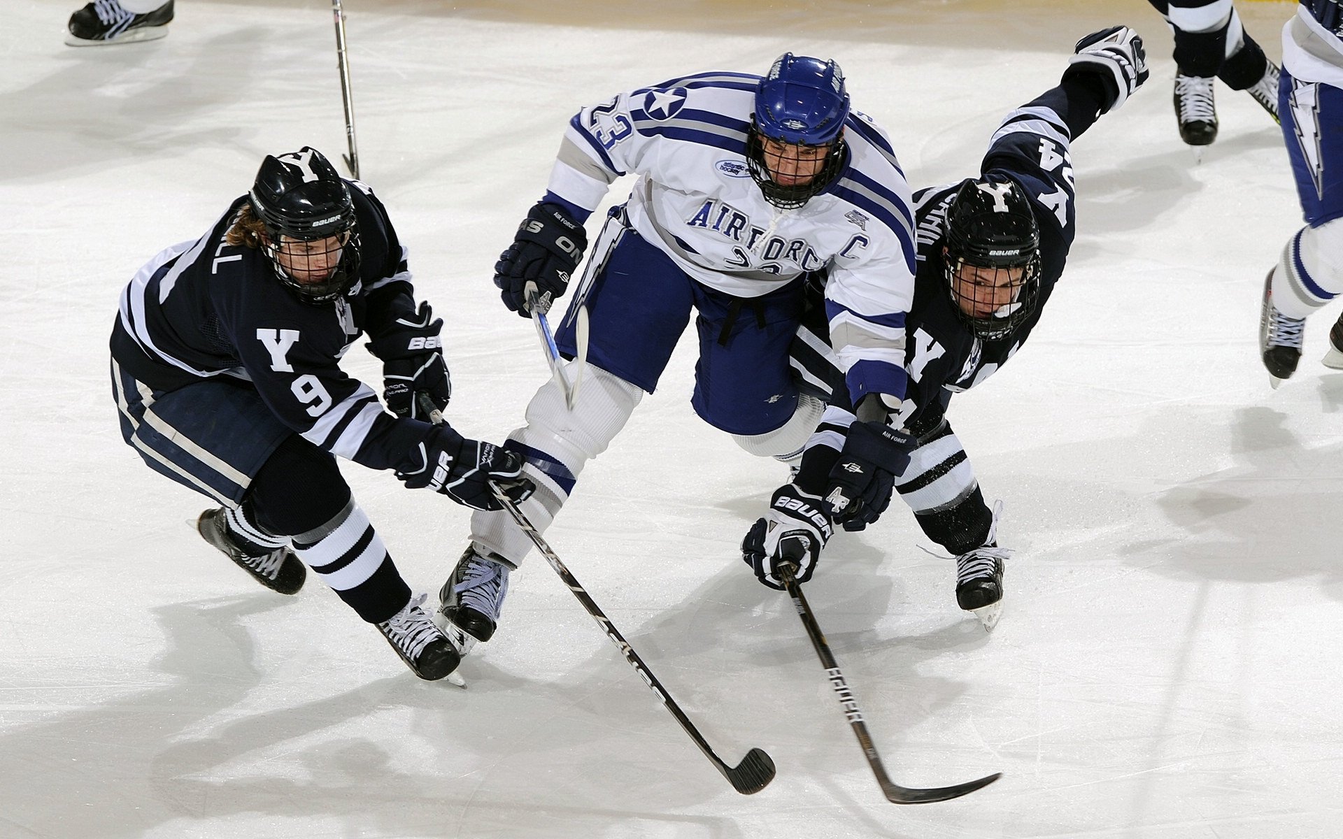 体育新闻中心上线体育新闻热点话题监测系统，体育新闻集锦